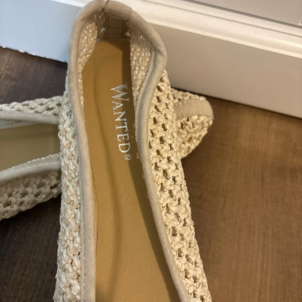 Wanted Crochet Flats Size 6.5 Neutral Boho Woven Shoes